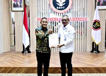 BNPT Menerima Surat Keputusan dan Sertifikat Lisensi LSP dari BNSP