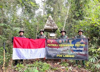 Garda Terdepan Kedaulatan Negara, Satgas Pamtas Yonarmed 11 Kostrad Laksanakan Patroli Patok Perbatasan RI-Malaysia