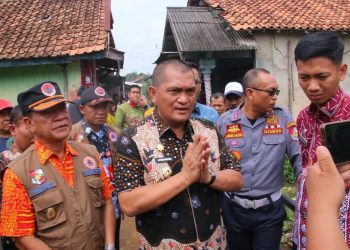 Pj. Bupati Lampung Utara Tinjau Titik Rawan Banjir di Kotabumi