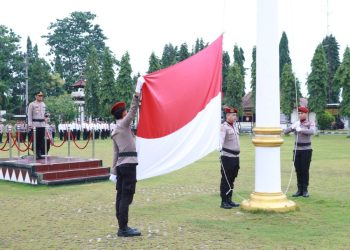 Polres Lampung Utara Gelar Upacara Rutin Hari Kesadaran Nasional