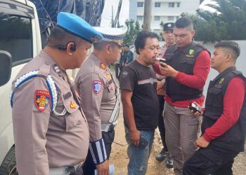 Ops Keselamatan Krakatau Cek Kesehatan Dan Pemeriksaan Alkohol Driver Bus, Travel Dan Pengguna Jalan