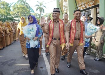 Hari Pertama Ngantor, Wali Kota Metro Minta ASN Bekerja Maksimal