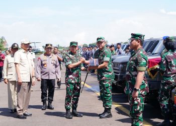 Panglima TNI Terima 650 Unit Ransus Maung Dari Kemenhan Untuk Perkuat Pertahanan NKRI 
