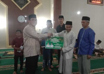 Tim ll Safari Ramadhan Sholat Isyak dan Tarawih di Masjid Adz Dzikir Kelurahan Hadimulyo Timur, Metro Pusat