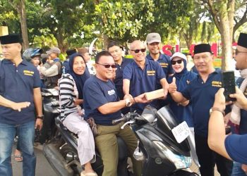 Jalin kebersamaan Di Bulan Ramadhan Ketua Gojing 414 Lampung Utara Berbagi Takjil