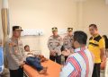 Bentuk Peduli, Kapolres Lampung Utara Tinjau Langsung Warga Korban Keracunan Makanan