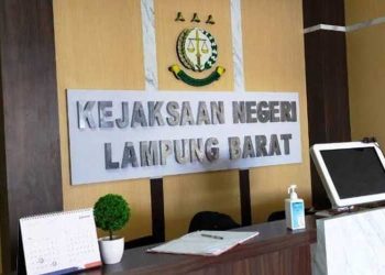 Kejari Lampung Barat Tetapkan Sekretaris DPUPR Pesisir Barat Jadi Tersangka