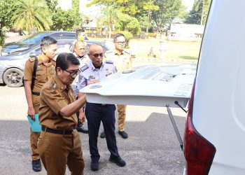 Lampung Utara Mendapatkan Bantuan Bus Sekolah dari Kementerian Perhubungan Berkat Inisiatif Bupati Hamartoni.