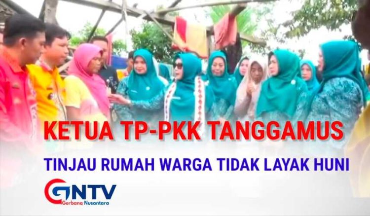 Ketua TP PKK Tanggamus Survei Program Bedah Rumah Di Pekon Suka Bandung 