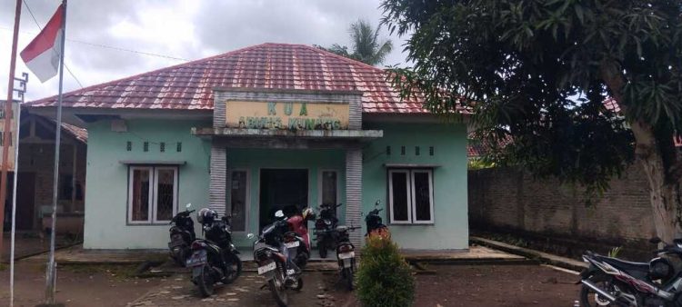 Penundaan Penerbitan Buku Nikah,  Ketua KUA Abung Kunang Nyatakan, “Kami” Jalankan Sudah Sesuai Prosedur