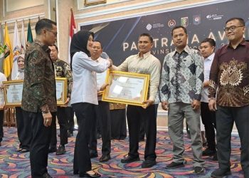 Bupati Lampung Utara Diwakili Staf Ahli Hadiri Penyerahan Piagam Pemenang Paritrana Award Tingkat Provinsi Lampung