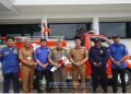 Bupati Pesibar Dedi Irawan Serahkan Satu Unit Mobil Damkar Ke Satpol-PP dan Damkar 