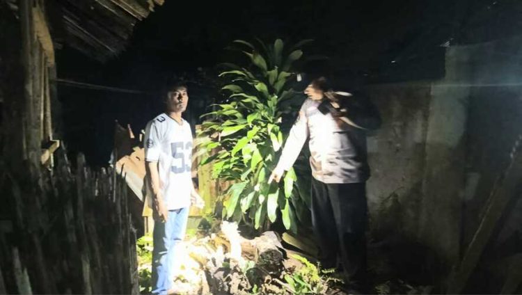 Dengar Suara Tangisan ,Warga Sumberejo Tanggamus Temukan Bayi Dalam Lubang