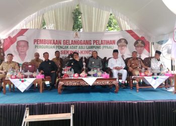 Bupati dan Wakil Bupati Lampung Utara Hadiri Pembukaan Gelanggang PPAAL Sungkai Utara