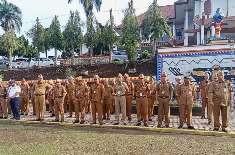 Hardiknas 2026 di Tanggamus: Dari Lapangan Upacara, Seruan Kuat Wujudkan Pendidikan Berkualitas untuk Semua