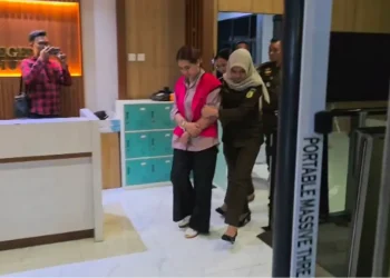 Mesin Jahit Rp9 Miliar Berujung Rompi Pink
